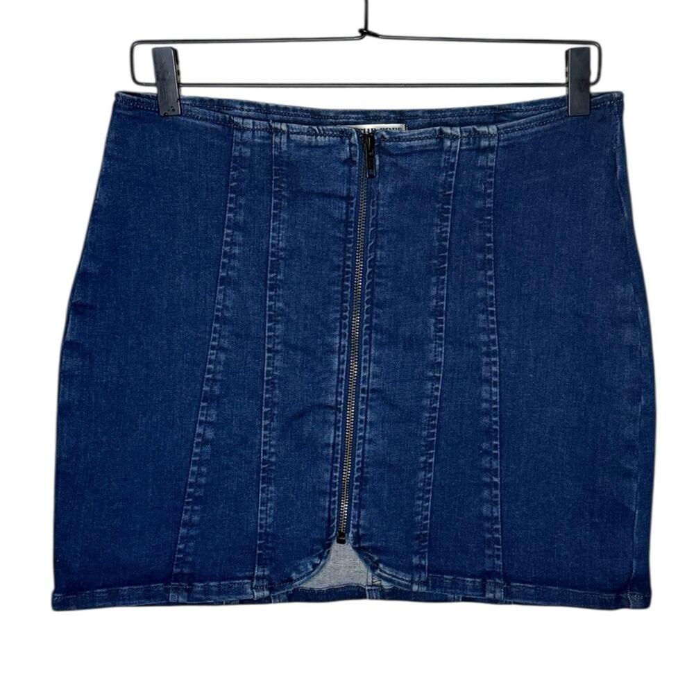 Free People / We the Free Women’s Sz 8 Layla Denim Mini Skirt in Deep Indigo